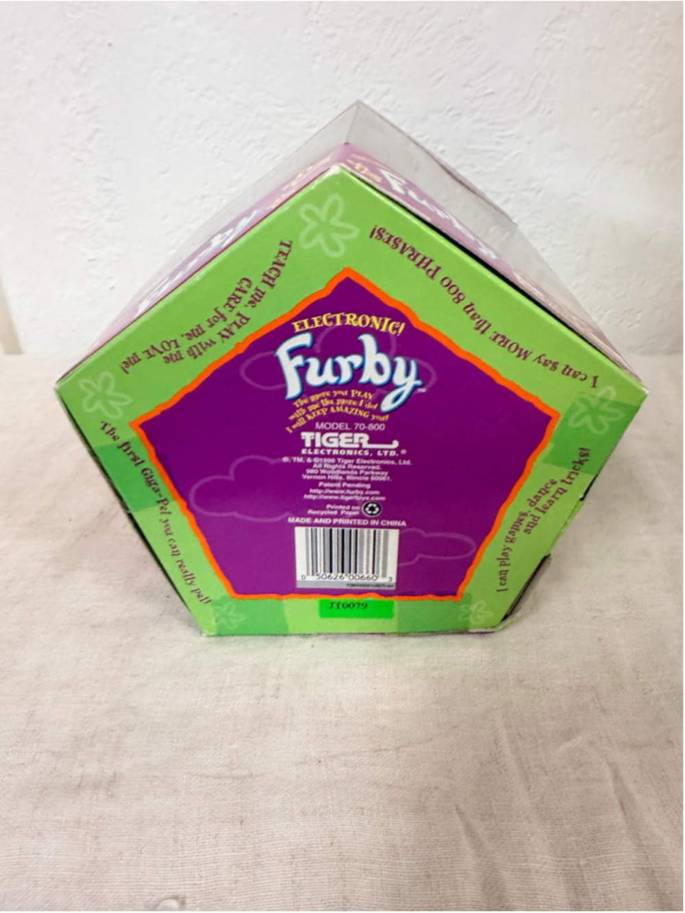 NIB Vintage 1998 Tiger Electronics White Furby with Blue Eyes Box Unopened - Picture 9 of 9